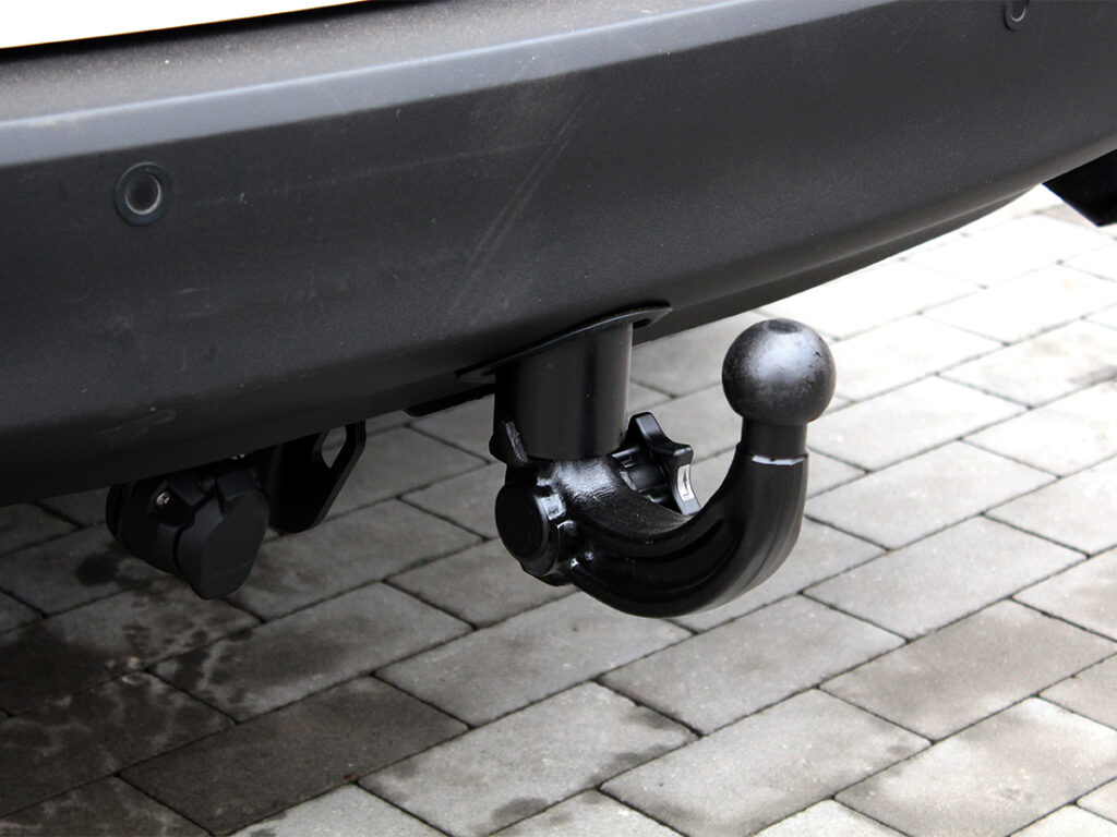 Q Auto's uit Kruibeke, plaatsen van trekhaken